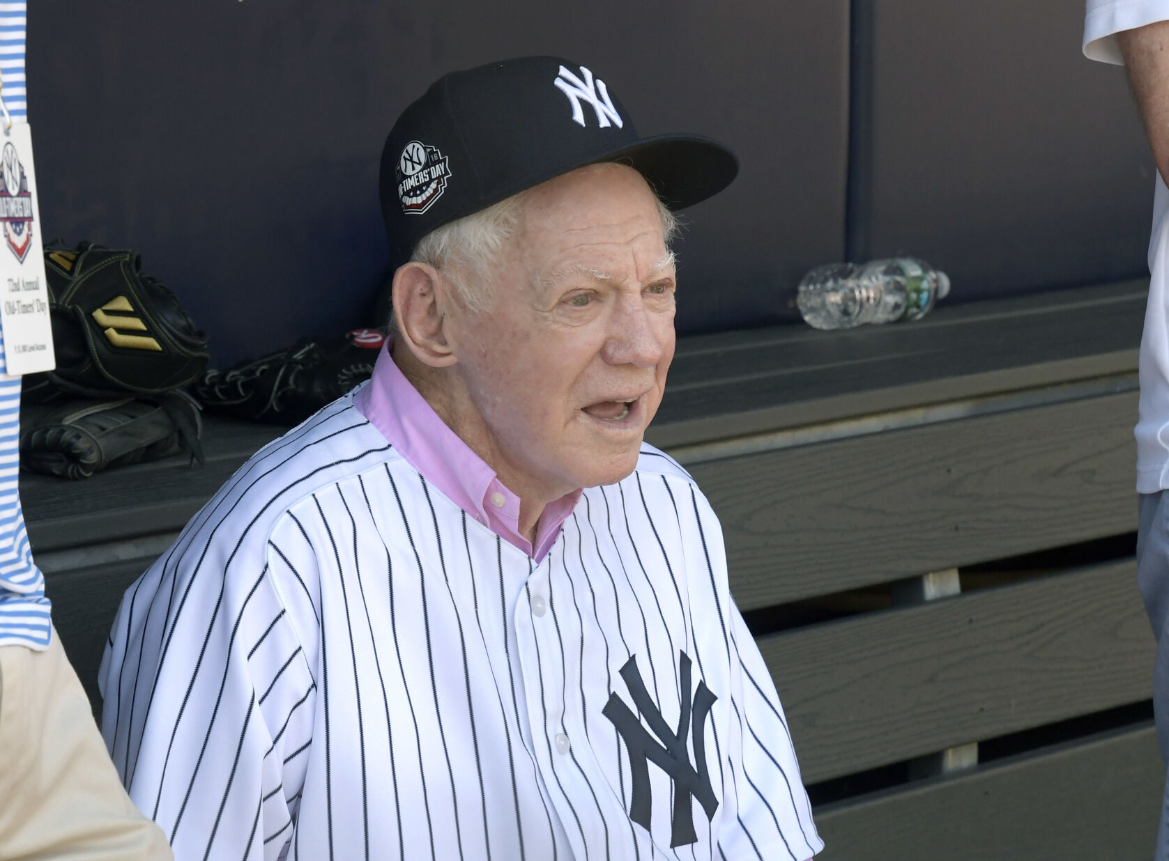 Old Timers Day Yankees Baseball